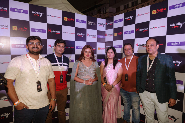 Shreya Ghoshal Mesmerises Fanatics at Hyderabad’s File-Breaking Live performance with Richika Dadheech’s Elegant Rituality – Indian Categorical Day-to-day